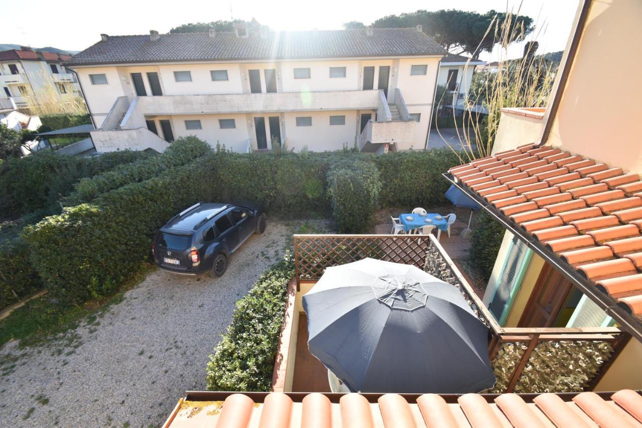 Appartamenti Sabbia - Zona Mare Con Terrazze, Clima, E Posti Auto Marina di Campo Zewnętrze zdjęcie