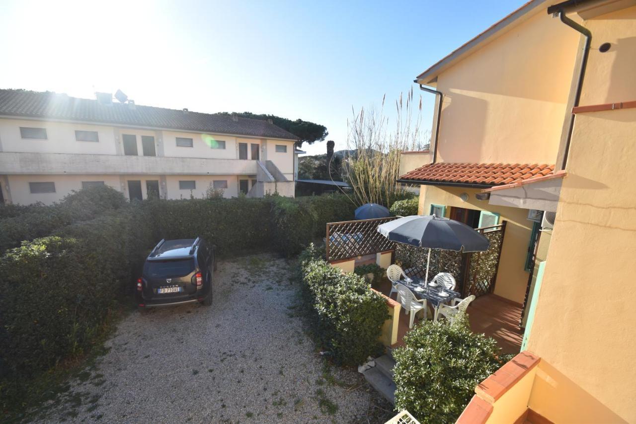 Appartamenti Sabbia - Zona Mare Con Terrazze, Clima, E Posti Auto Marina di Campo Zewnętrze zdjęcie