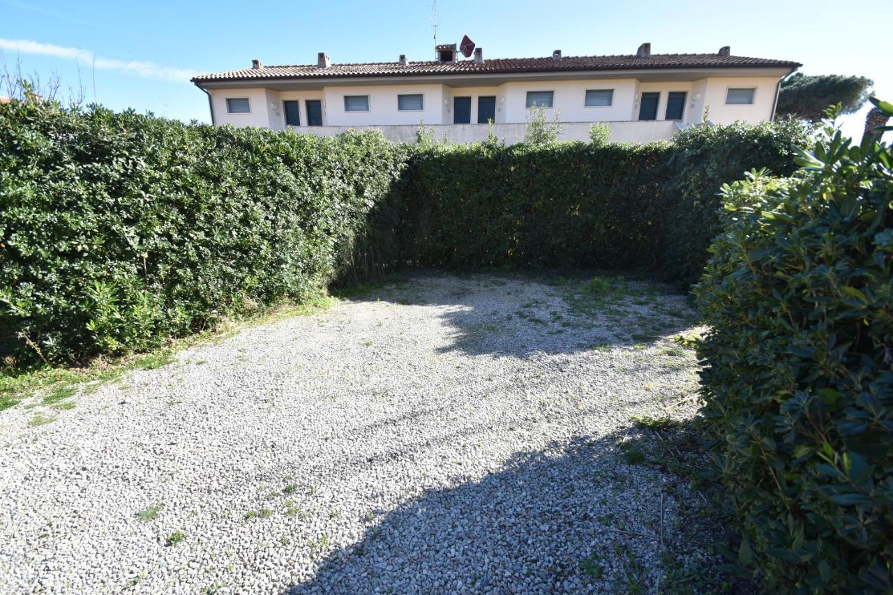 Appartamenti Sabbia - Zona Mare Con Terrazze, Clima, E Posti Auto Marina di Campo Zewnętrze zdjęcie