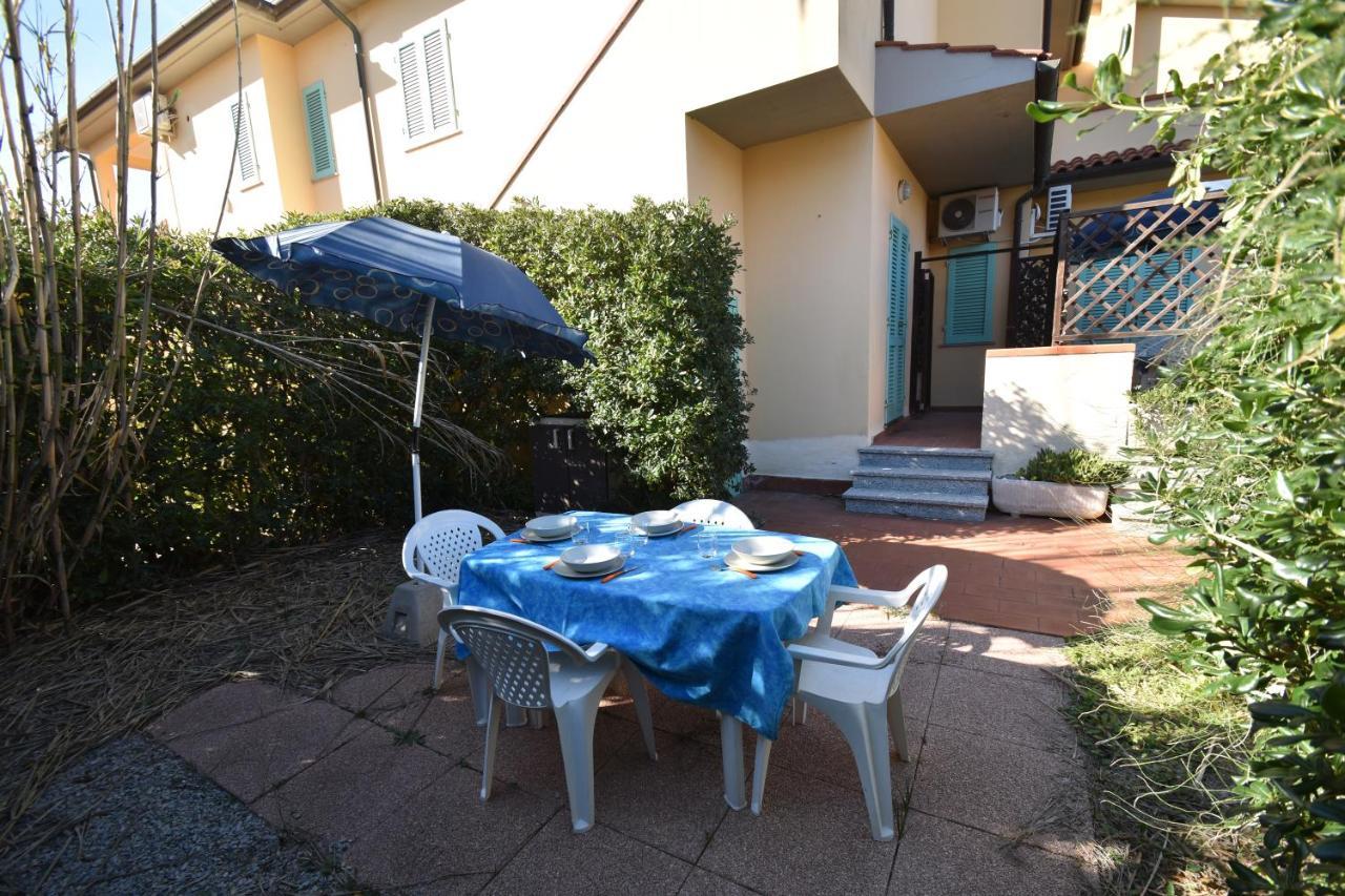 Appartamenti Sabbia - Zona Mare Con Terrazze, Clima, E Posti Auto Marina di Campo Zewnętrze zdjęcie