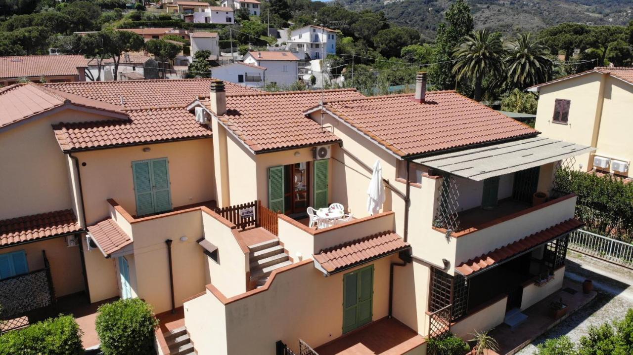 Appartamenti Sabbia - Zona Mare Con Terrazze, Clima, E Posti Auto Marina di Campo Zewnętrze zdjęcie